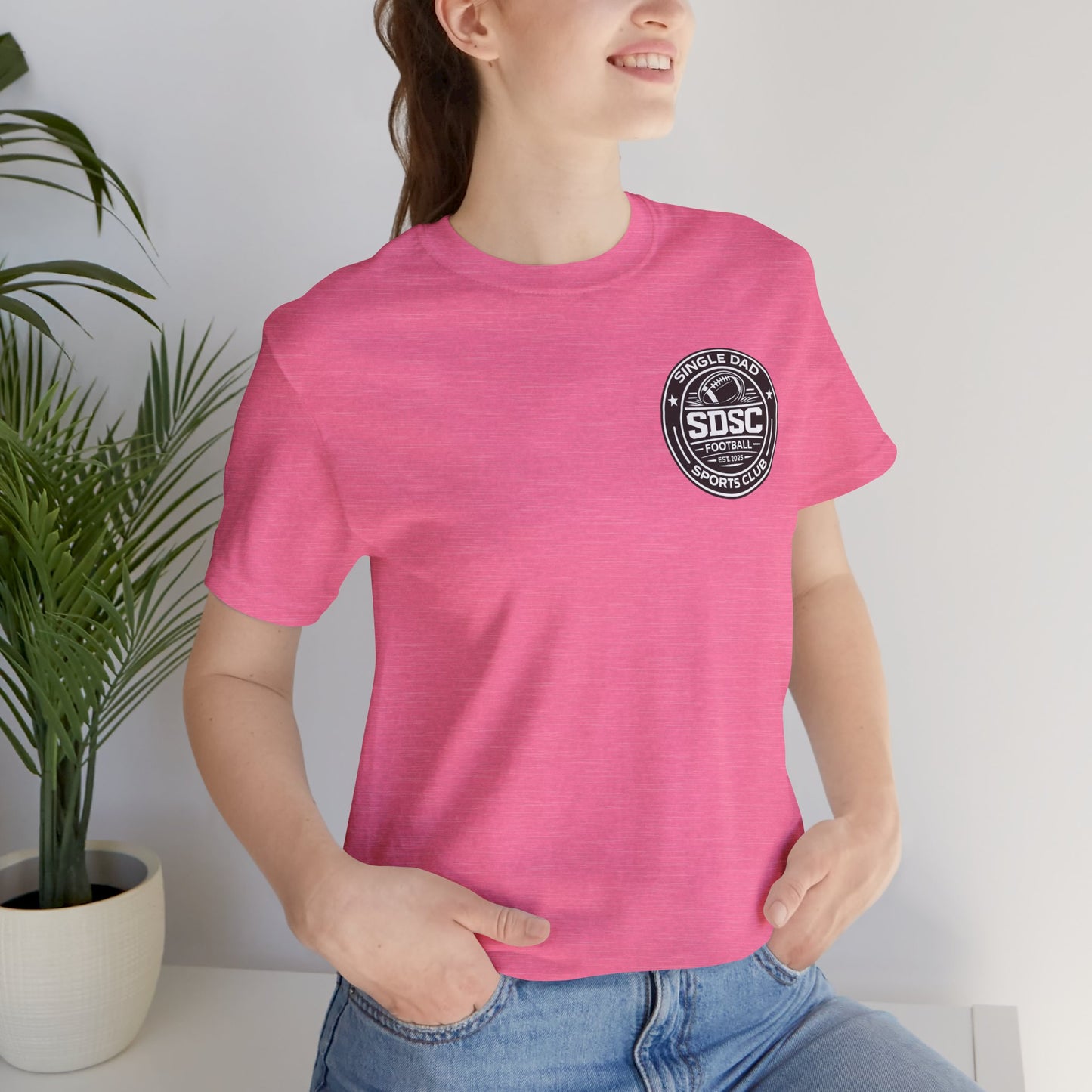 Single Moms Love a Strong Offense T-Shirt — Supportive Mom Football Tee